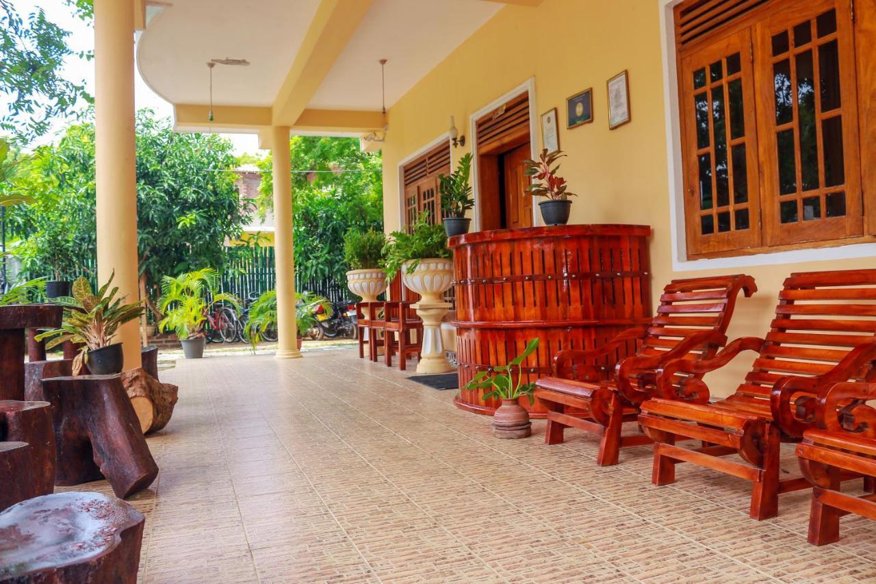 Castle Resort Yala Tissamaharama Exteriör bild