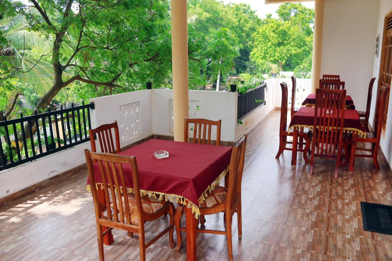 Castle Resort Yala Tissamaharama Exteriör bild