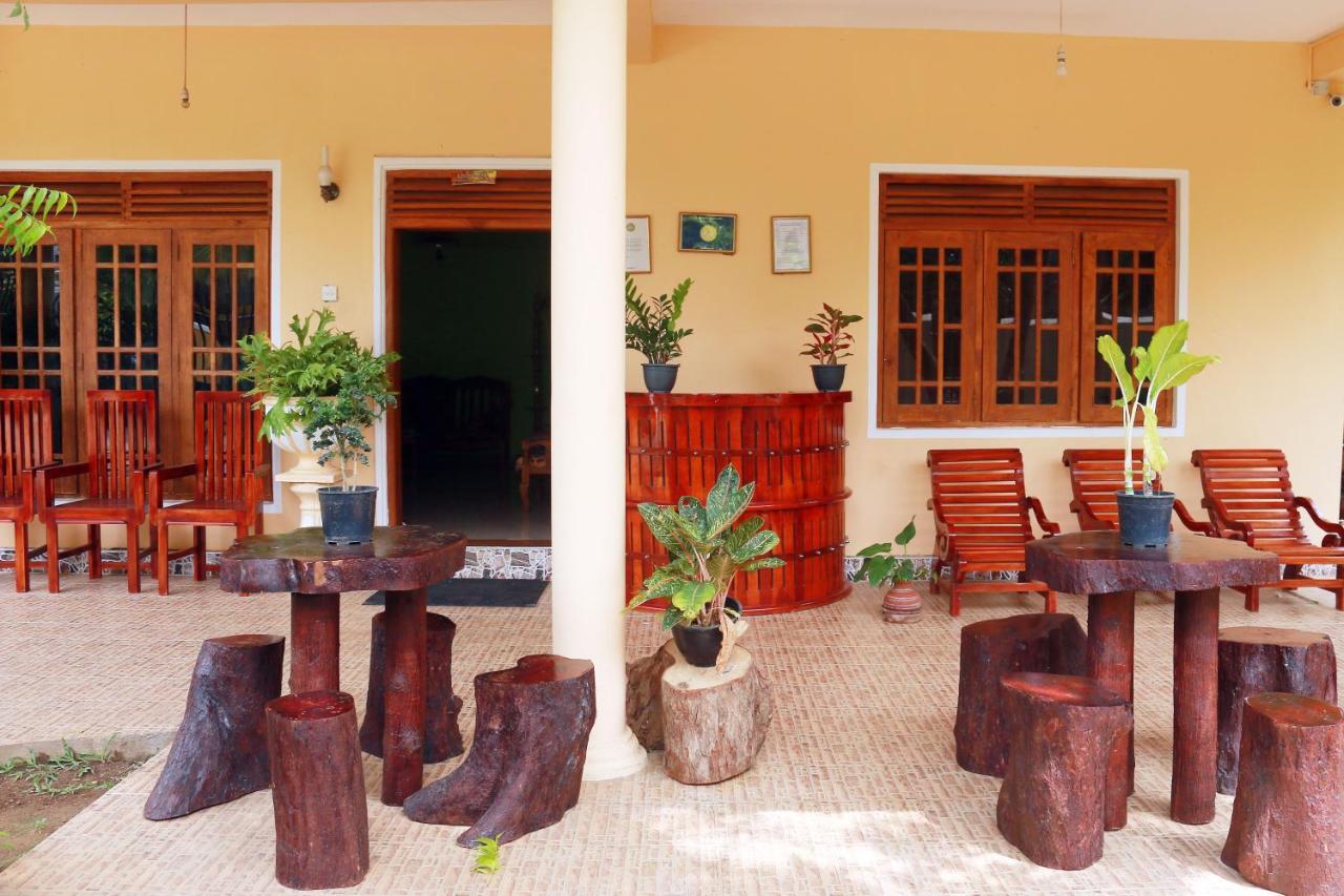 Castle Resort Yala Tissamaharama Exteriör bild
